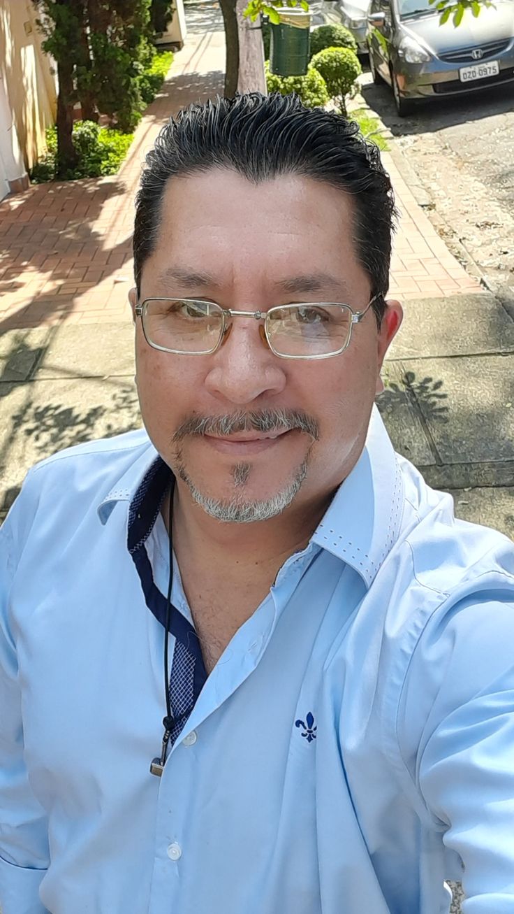<em>Pablo V.</em>